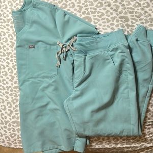 COPY - FIGS scrubs set in Seaglass